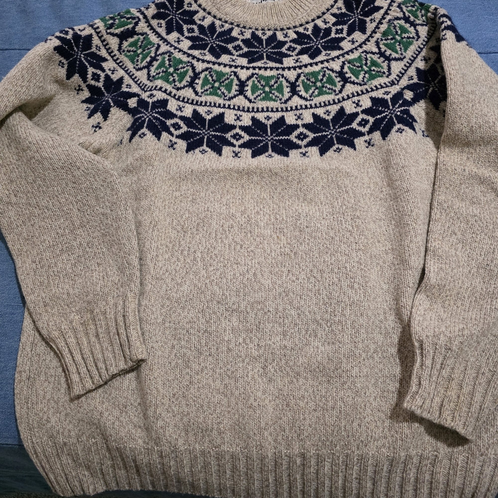 Woolrich Beige and Navy Crewneck Fair Isle weater